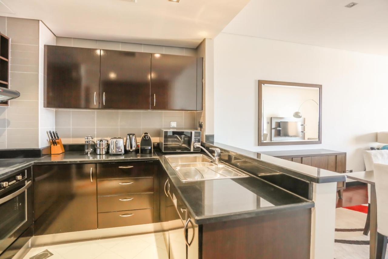 Signature Living Resort Apartments With Private Beach And Laguna Pool , Palm Jumeirah Dubaï Extérieur photo