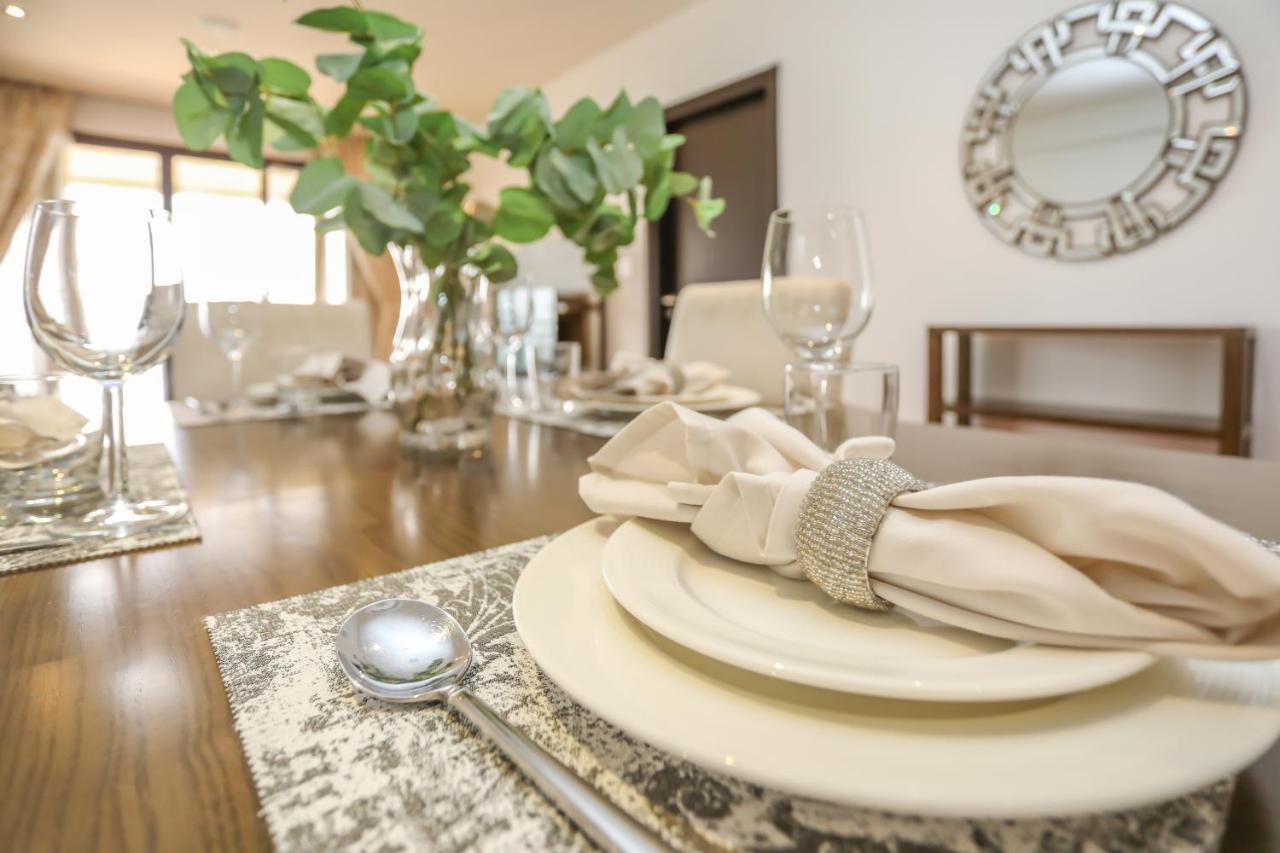 Signature Living Resort Apartments With Private Beach And Laguna Pool , Palm Jumeirah Dubaï Extérieur photo