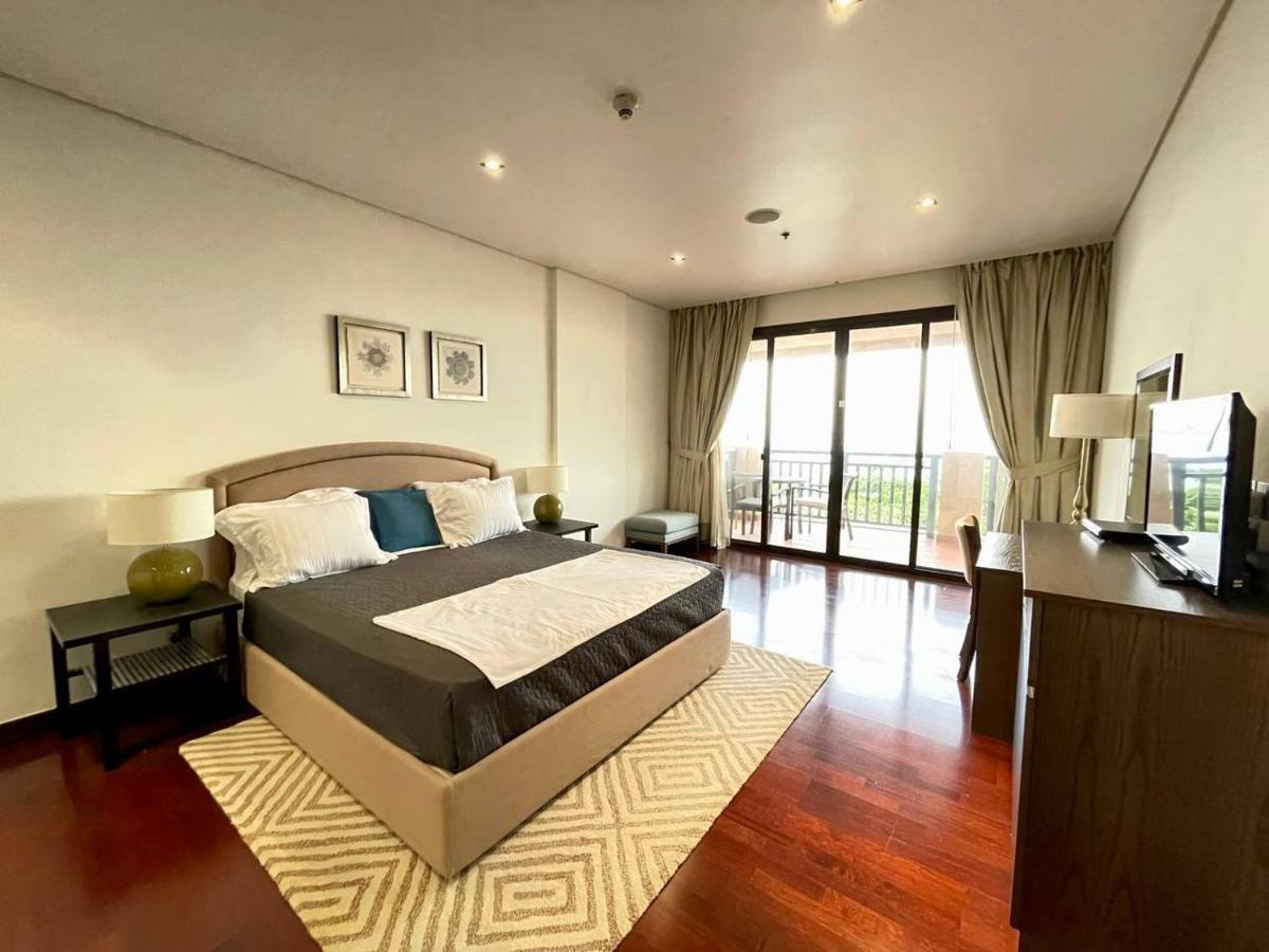 Signature Living Resort Apartments With Private Beach And Laguna Pool , Palm Jumeirah Dubaï Extérieur photo