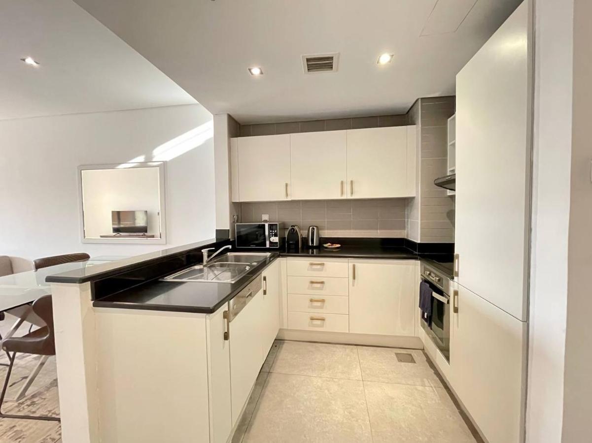 Signature Living Resort Apartments With Private Beach And Laguna Pool , Palm Jumeirah Dubaï Extérieur photo